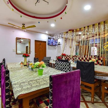 Airport Sky Inn Homestay Jaipur Eksteriør billede