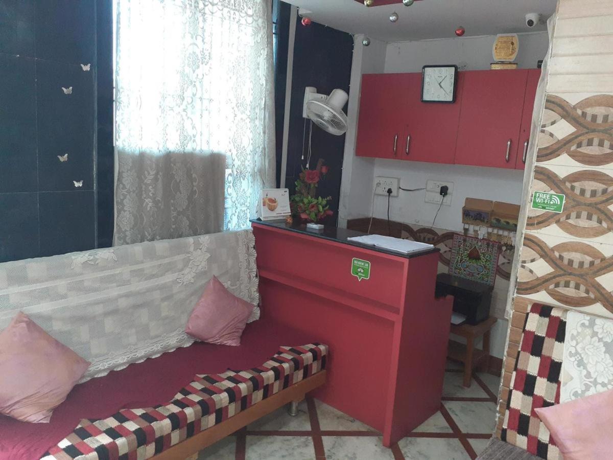 Airport Sky Inn Homestay Jaipur Eksteriør billede